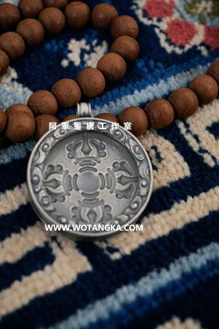 沃唐卡嘎乌盒 Ghau3941 连云纹十字金刚杵圆形嘎乌盒 实物图1