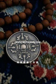 扭花纹十字金刚杵圆形嘎乌盒